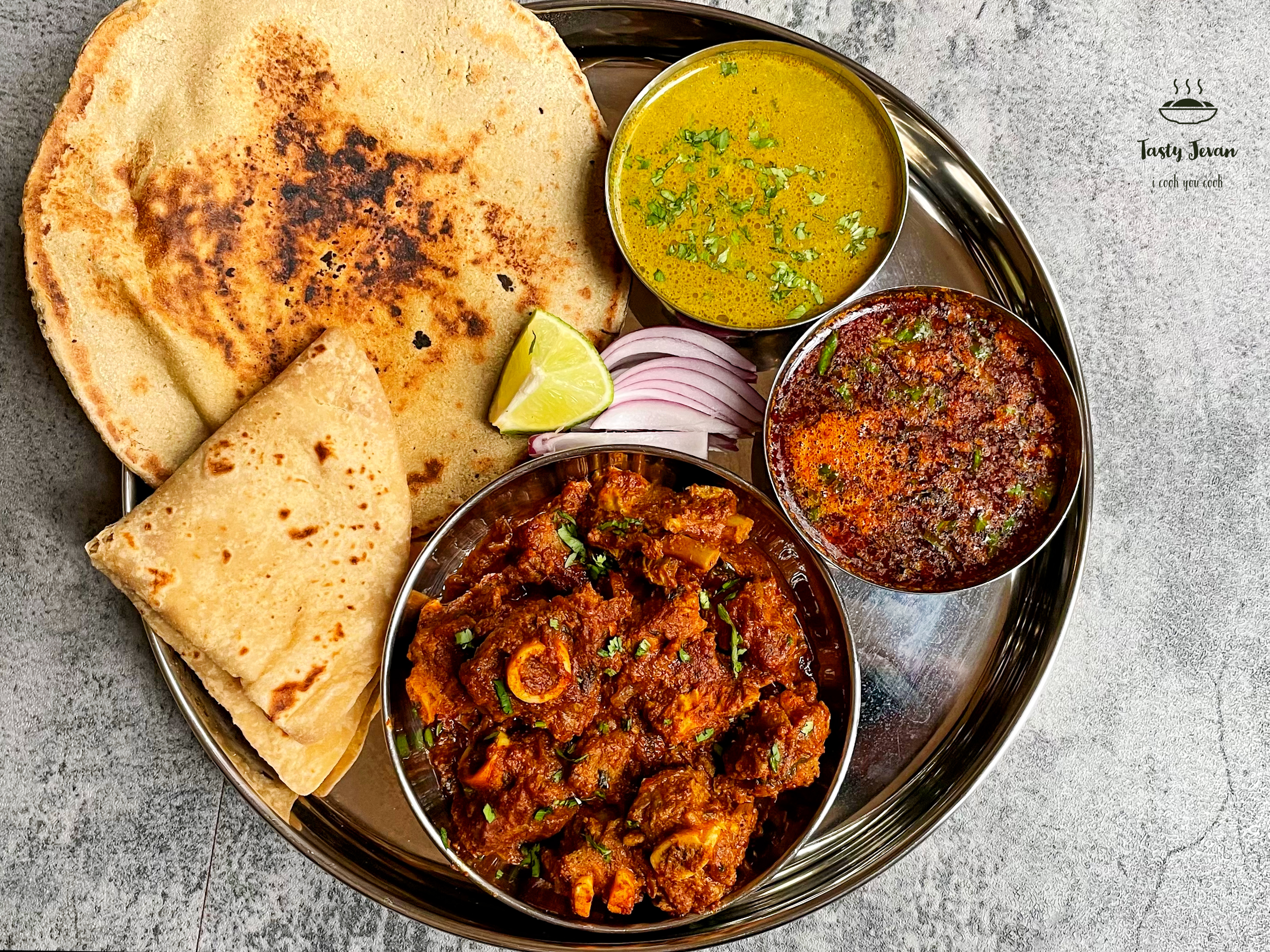 Tambda Rassa।sukka mutton।कोल्हापुरी तांबड़ा रस्सा,सुक्क मटन।Kolhapuri ...